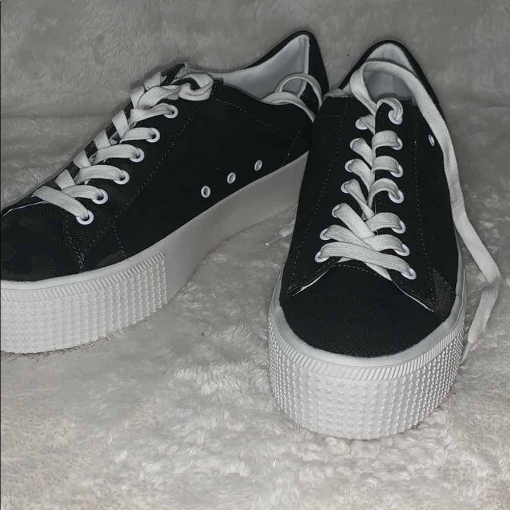 Steve Madden Camo Platform Sneakers